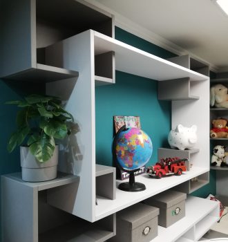 Gyerekszoba megvalósítva Nagykőrös - modern polcrendszer