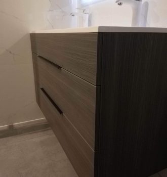 Modern Fürdőszoba bútor Hetényegyháza - Blum fiókok